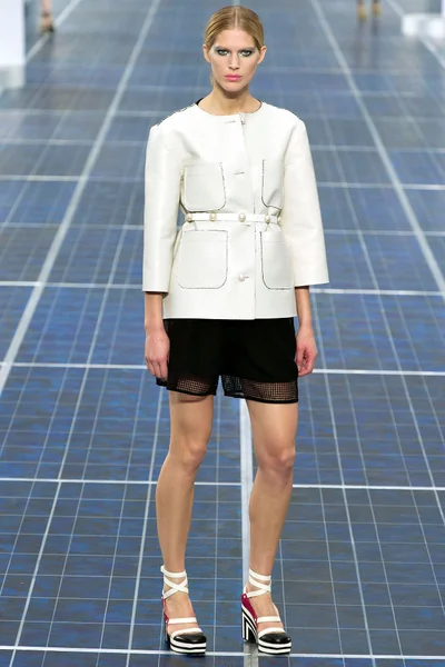 Look 22